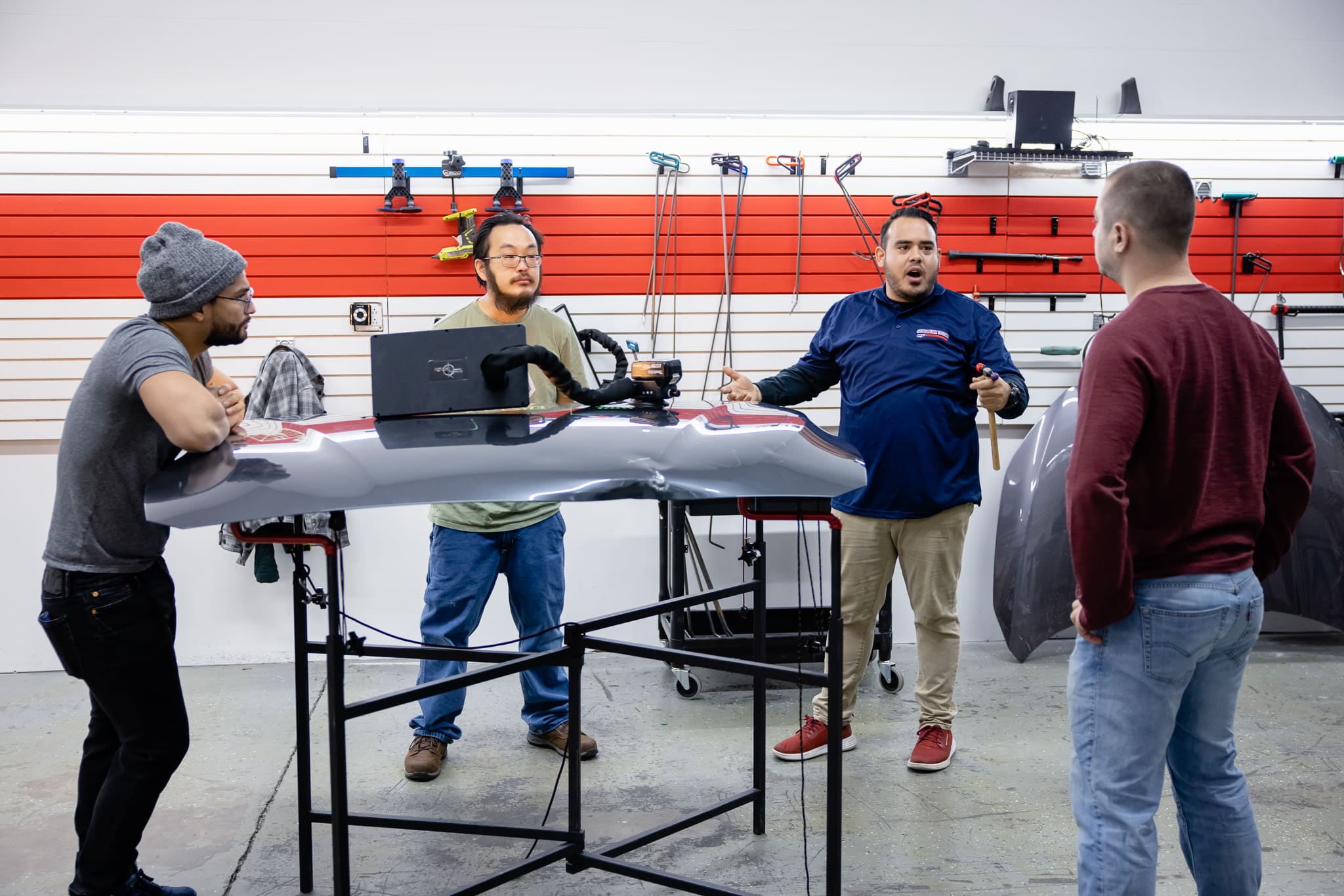 4 Ways to Learn Paintless Dent Repair